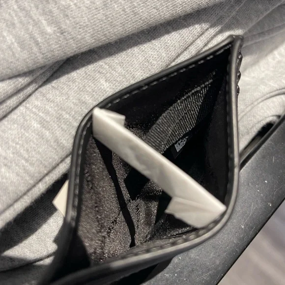 MICHAEL KORS Cyrus Burnished Tall Card Case
Chocolate Brown 
NWT - Picture 6 of 16